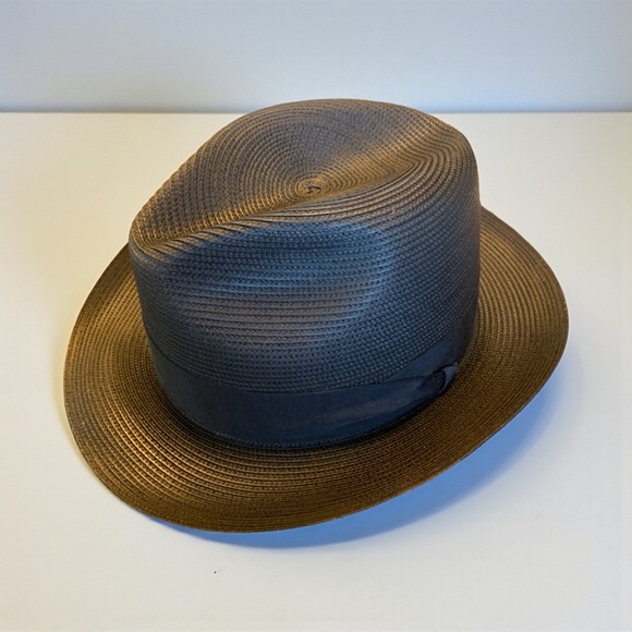 Dobbs Fifth Avenue New York Stylish Black  Fedora with Feather Accent sz 7 1/4 - Picture 4 of 7